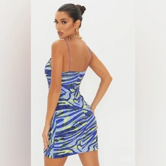 PrettyLittleThing Blue Zebra Print Strappy Corset Bodycon Dress - Picture 4 of 16